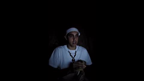 Snapshot of dispuestoatod chatting on 12.18.25 dispuestoatod online show from 12.18.25