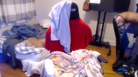 Snapshot of disr3sp3ctfully_dipp3d chatting on 05.05.26 Your Best Worst Nightmare online show from 05.05.26