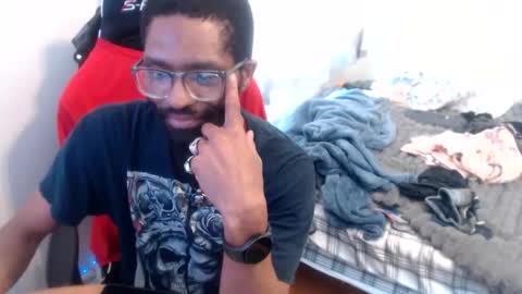 Snapshot of disr3sp3ctfully_dipp3d chatting on 05.19.26 Your Best Worst Nightmare online show from 05.19.26