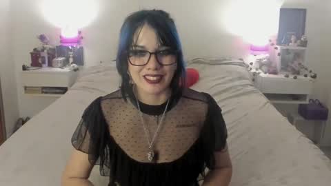 Lena online show from 10.23.25