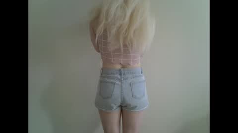 DitaMilton online show from 02.26.25