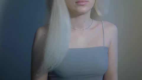 DitaMilton online show from 11.06.25