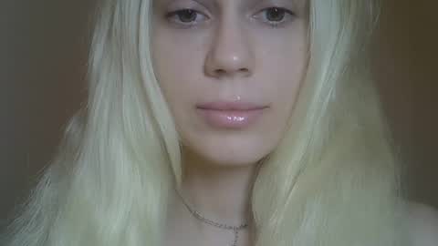 Snapshot of ditamilton chatting on 03.15.26 DitaMilton online show from 03.15.26