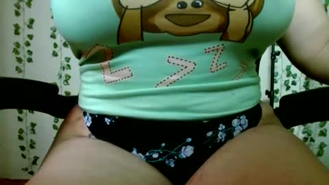 Snapshot of divadirty chatting on 02.07.25 Mari online show from 02.07.25