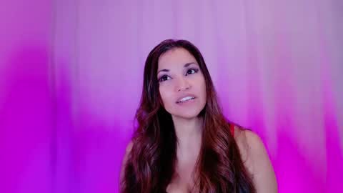 Snapshot of divinelynn chatting on 02.02.25 DivineLynn online show from 02.02.25