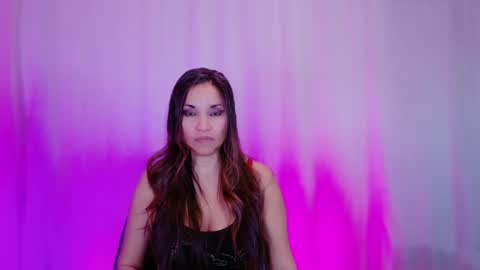 Snapshot of divinelynn chatting on 02.02.25 DivineLynn online show from 02.02.25