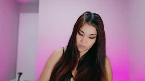 Snapshot of divinelynn chatting on 10.29.25 DivineLynn online show from 10.29.25