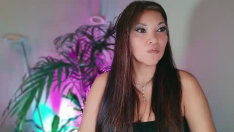 DivineLynn online show from 07.15.26