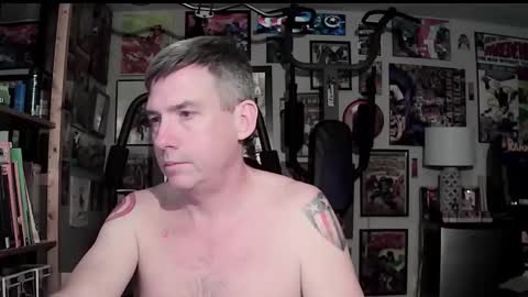 Snapshot of dix_handley_50 chatting on 10.30.25 dix_handley_50 online show from 10.30.25