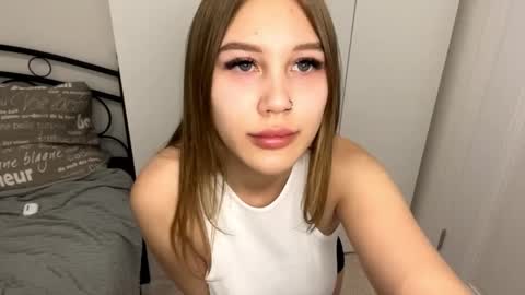 Stella online show from 10.03.25