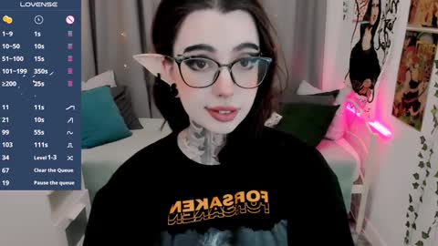 dixipixi_ online show from 01.26.25