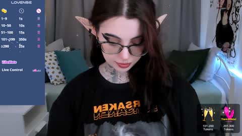 dixipixi_ online show from 02.01.25