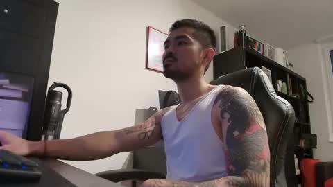 Snapshot of dixonhuang chatting on 09.29.25 D online show from 09.29.25