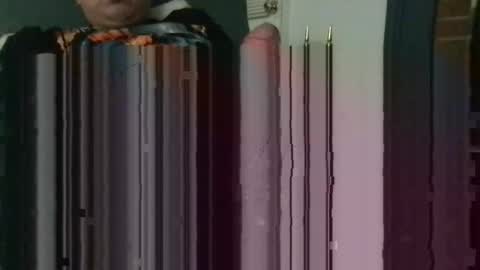 Snapshot of dizzydig chatting on 10.28.25 Dizzydig online show from 10.28.25