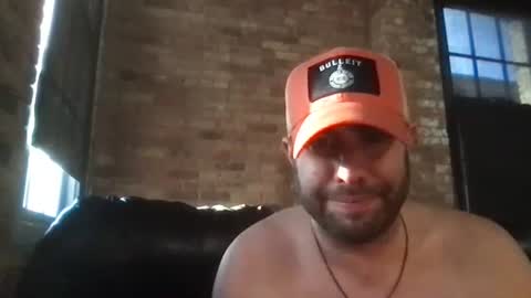 Snapshot of dj_chaterbate chatting on 10.11.25 DJ Chaterbate online show from 10.11.25