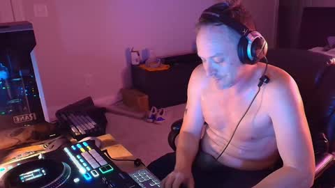 Snapshot of dj_diesel_rat chatting on 03.12.26 dj_diesel_rat online show from 03.12.26