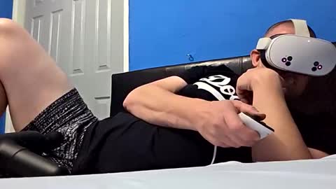 Snapshot of djcloudy22223 chatting on 11.18.25 djcloudy22223 online show from 11.18.25