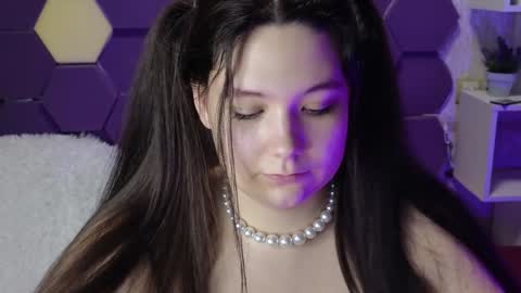 Snapshot of djennapalme chatting on 12.29.24 Jenia online show from 12.29.24