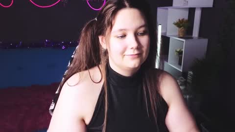 Snapshot of djennapalme chatting on 01.05.25 Jenia online show from 01.05.25