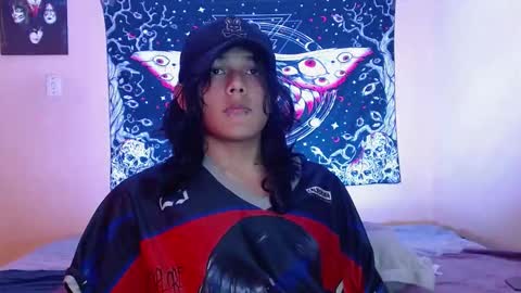 Snapshot of dk_204 chatting on 11.22.25 daiki sx online show from 11.22.25