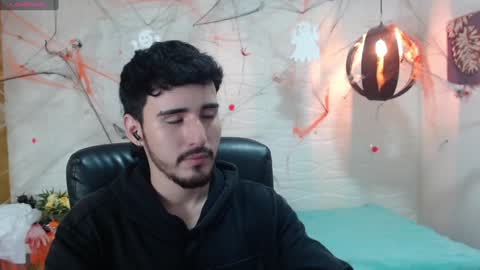 Snapshot of dmitrisanders1 chatting on 12.04.24 Maybe in pvt online show from 12.04.24