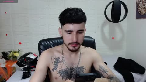 Snapshot of dmitrisanders1 chatting on 12.20.24 Maybe in pvt online show from 12.20.24