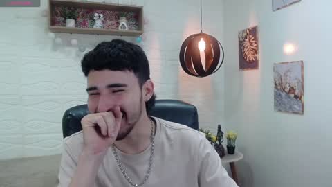 Snapshot of dmitrisanders1 chatting on 01.06.25 Maybe in pvt online show from 01.06.25