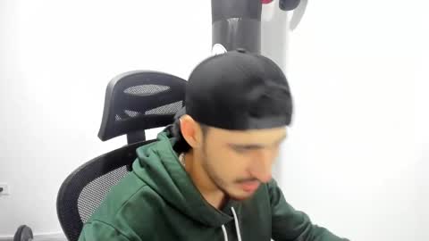 Snapshot of dmitrisanders1 chatting on 09.10.25 Maybe in pvt online show from 09.10.25