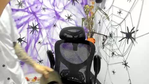 Snapshot of dmitrisanders1 chatting on 10.01.25 Maybe in pvt online show from 10.01.25