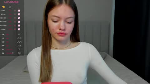 Polly and Kiriko online show from 05.10.26