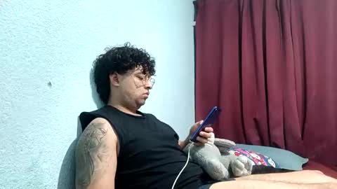 Snapshot of docpepino chatting on 11.25.25 MrPepino online show from 11.25.25