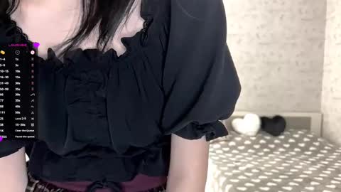 Snapshot of dodiebabikian chatting on 10.13.25 Annie PVT IS OPEN online show from 10.13.25