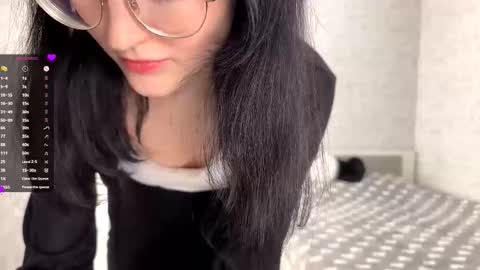 Snapshot of dodiebabikian chatting on 10.15.25 Annie PVT IS OPEN online show from 10.15.25