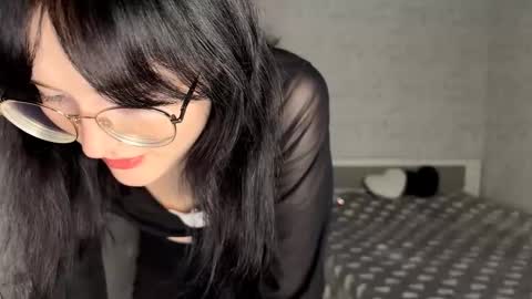 Snapshot of dodiebabikian chatting on 10.24.25 Annie PVT IS OPEN online show from 10.24.25