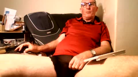 Doggsaur online show from 03.09.25