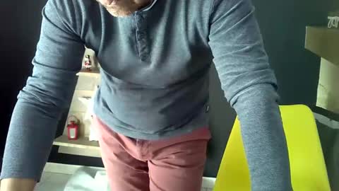 Snapshot of doggydaddi chatting on 12.16.24 Alex online show from 12.16.24