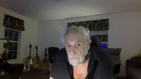 dogluc7 online show from 01.31.25