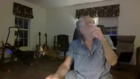 dogluc7 online show from 02.01.25