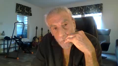 dogluc7 online show from 02.27.25