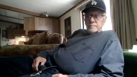 Snapshot of doingmyself69 chatting on 10.17.25 doingmyself69 online show from 10.17.25