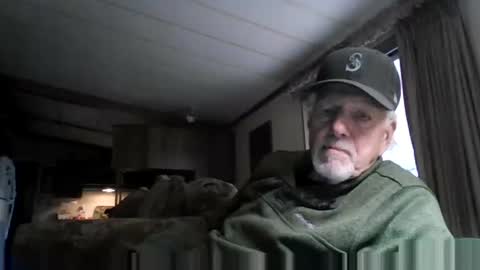 Snapshot of doingmyself69 chatting on 11.06.25 doingmyself69 online show from 11.06.25