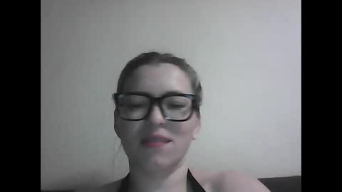 Snapshot of dolce_tempt chatting on 12.14.25 dolce_tempt online show from 12.14.25