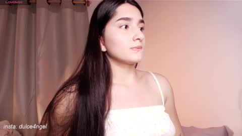 Snapshot of dolceangel__ chatting on 11.27.25 Blair online show from 11.27.25