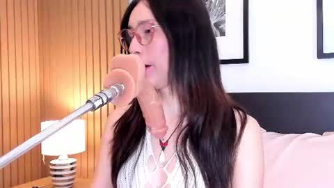 Bella  online show from 07.08.26