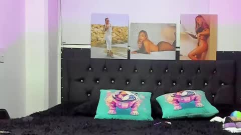 Snapshot of doll_celeste19 chatting on 12.31.24 C E L E S T E online show from 12.31.24