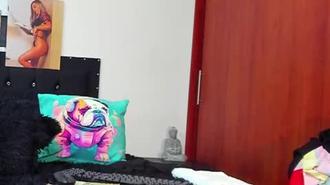 Snapshot of doll_celeste19 chatting on 01.16.25 C E L E S T E online show from 01.16.25