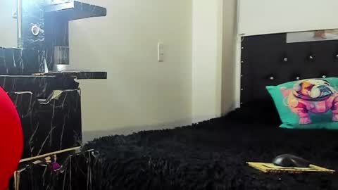 Snapshot of doll_celeste19 chatting on 02.01.25 C E L E S T E online show from 02.01.25