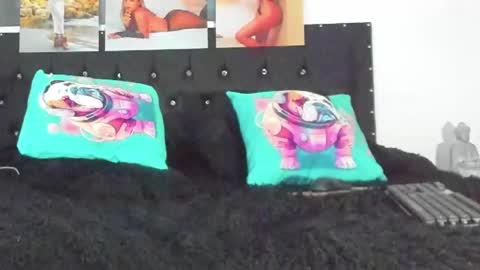 Snapshot of doll_celeste19 chatting on 03.05.25 C E L E S T E online show from 03.05.25