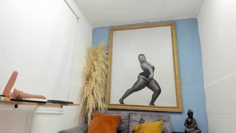 Snapshot of doll_dirtyxxx chatting on 10.14.25 doll_dirtyxxx online show from 10.14.25