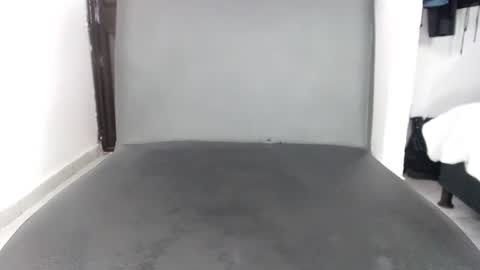 Snapshot of doll_dollys_ chatting on 02.05.25 doll_dollys_ online show from 02.05.25